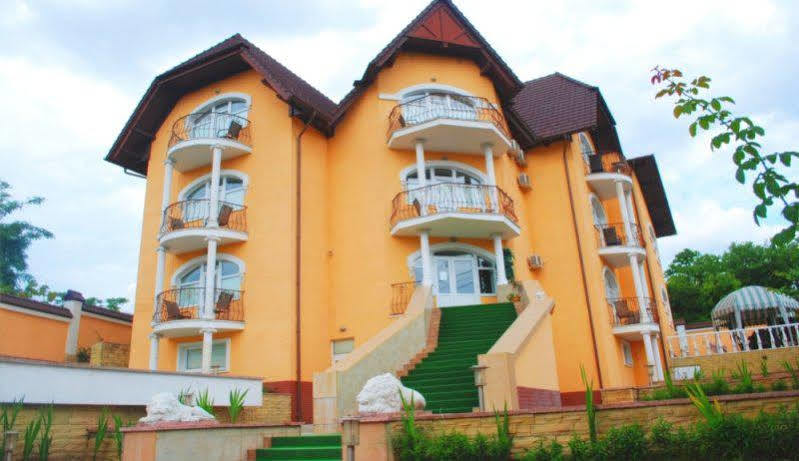 Shadow Boutique Hotel & Spa Chisinau Exterior foto